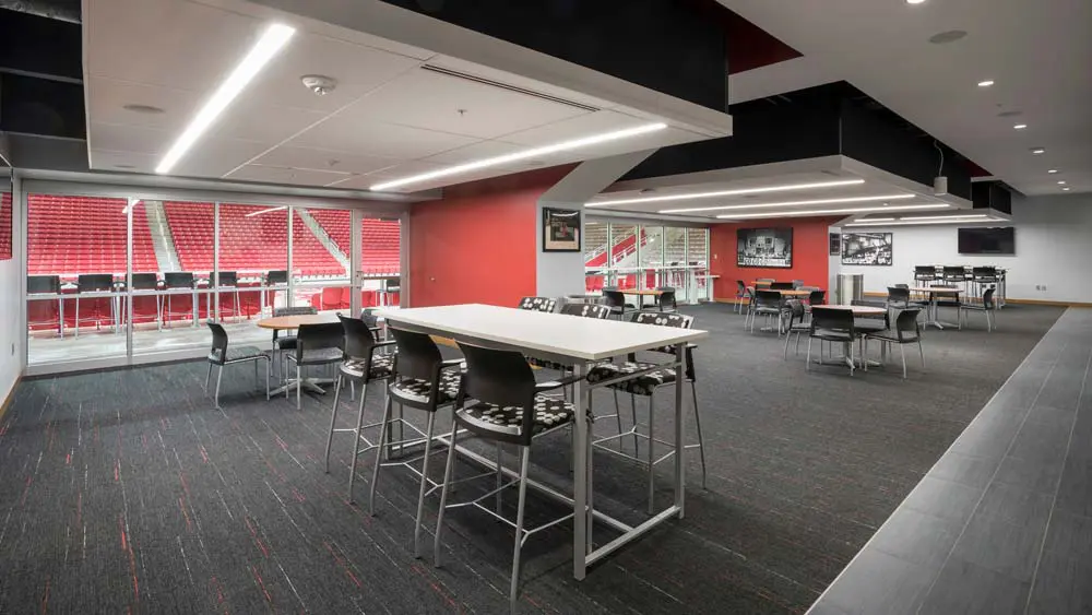 empty tables and seats